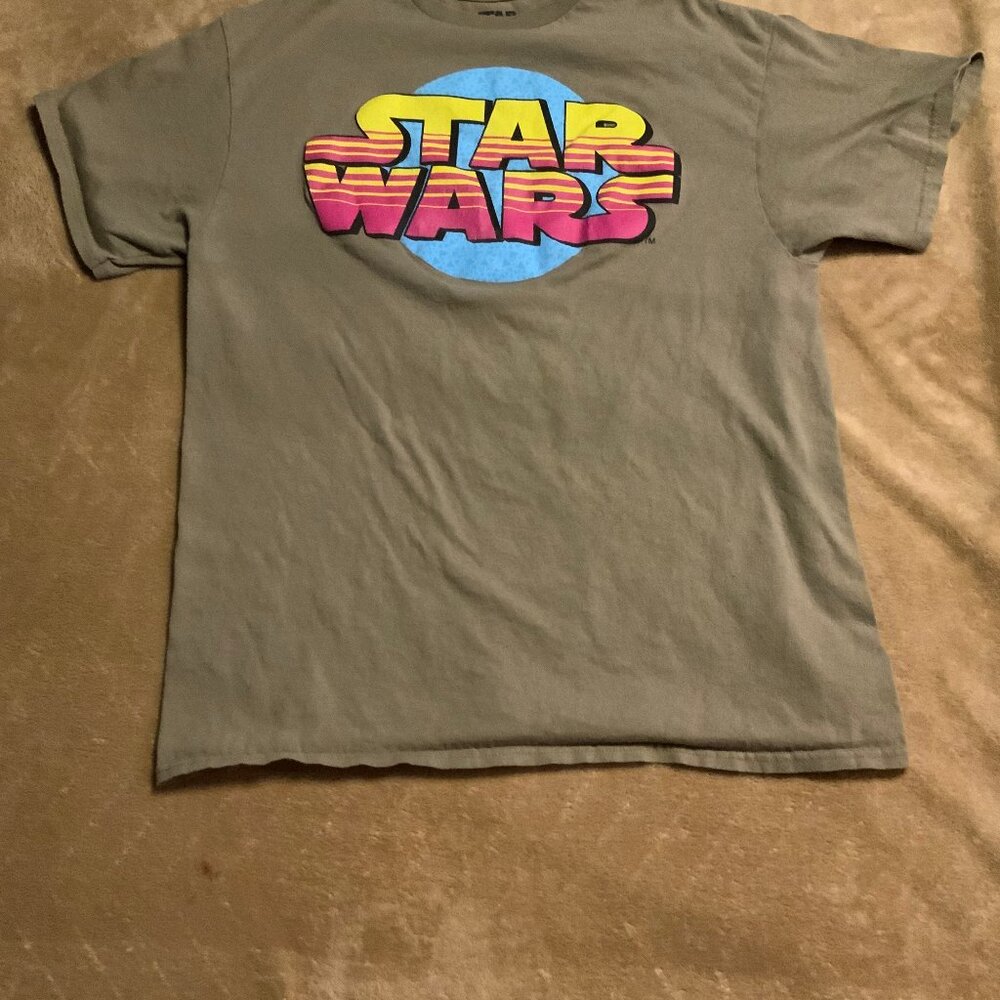 Star Wars Mad Engine Men Large Retro Summer Fade Graphic Logo Comic T-Shirt‎